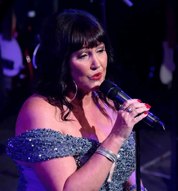 Wendy Laurier Soloist